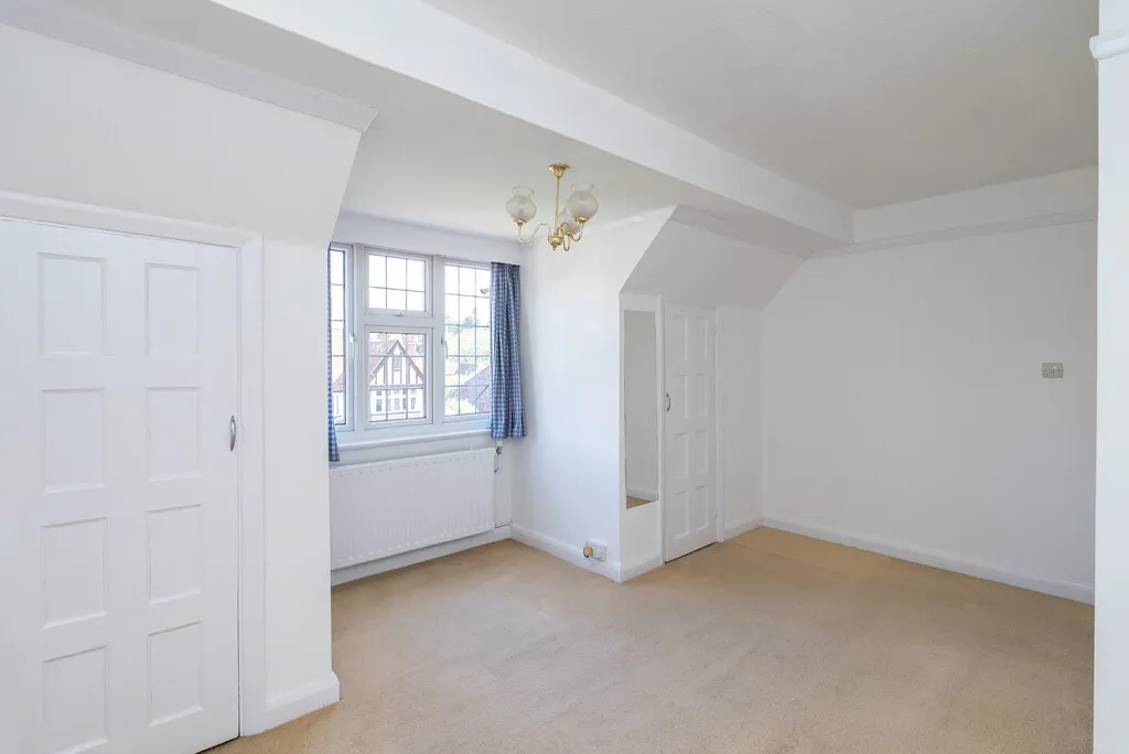Milton Avenue, Westcott, RH4, photo 15