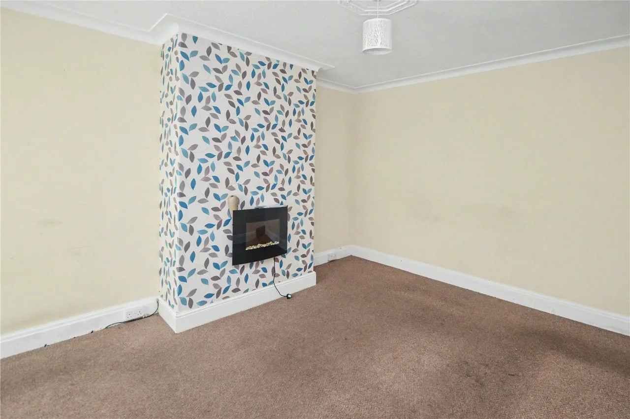 Parkfield Grove, Leeds, LS11, photo 3