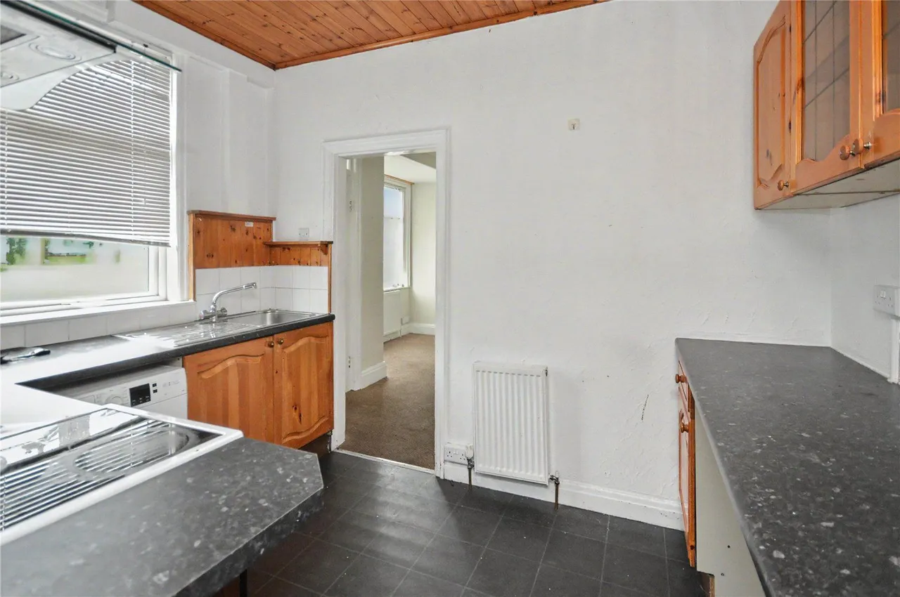 Parkfield Grove, Leeds, LS11, photo 6