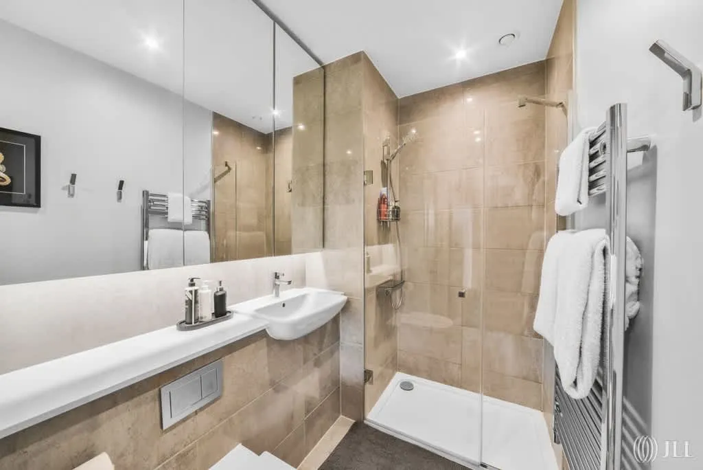 Ferry Lane, N17, photo 9