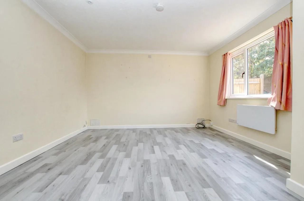 Bracklesham Close, Southampton, SO19 8TD, photo 3