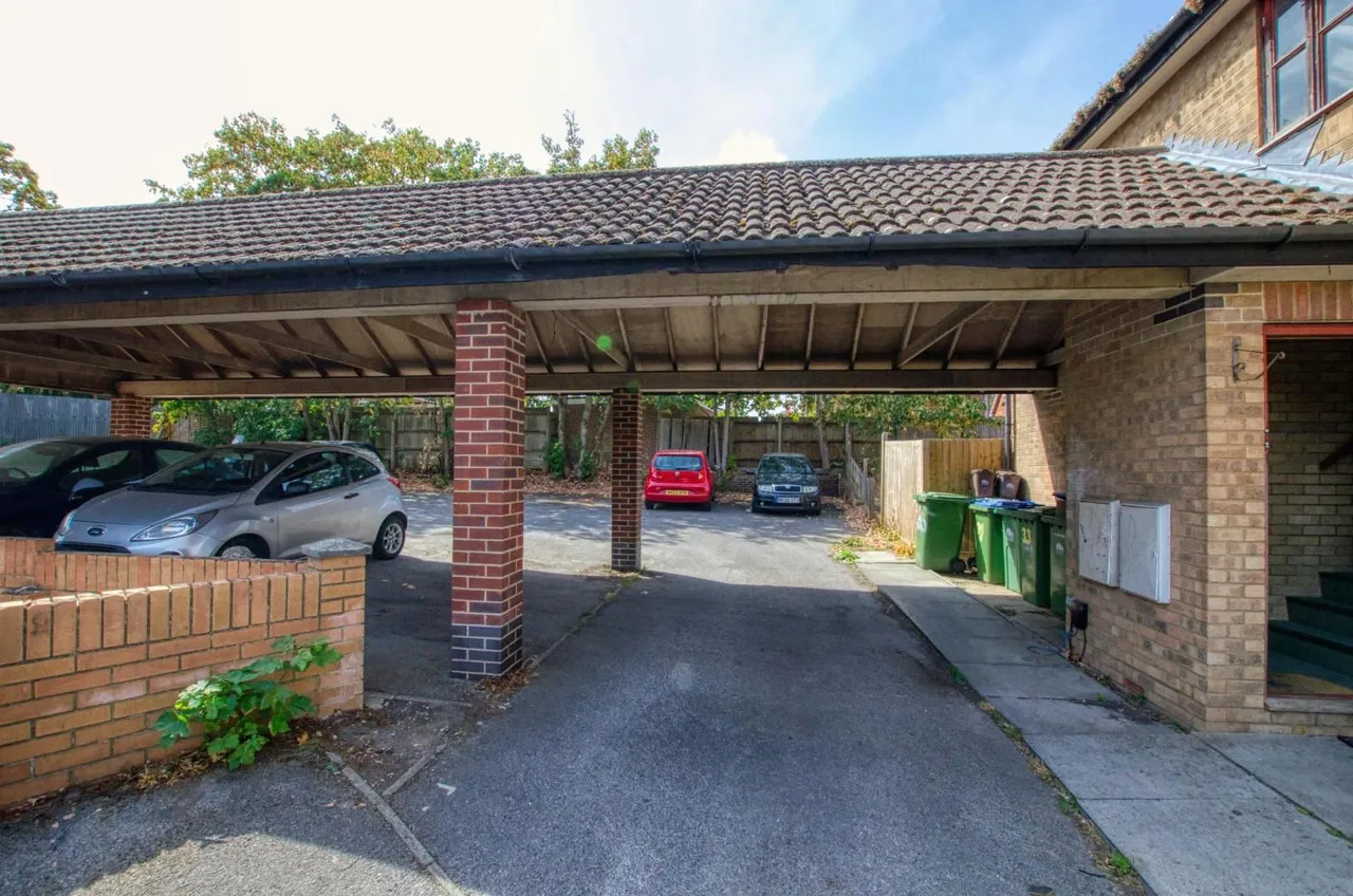 Bracklesham Close, Southampton, SO19 8TD, photo 9