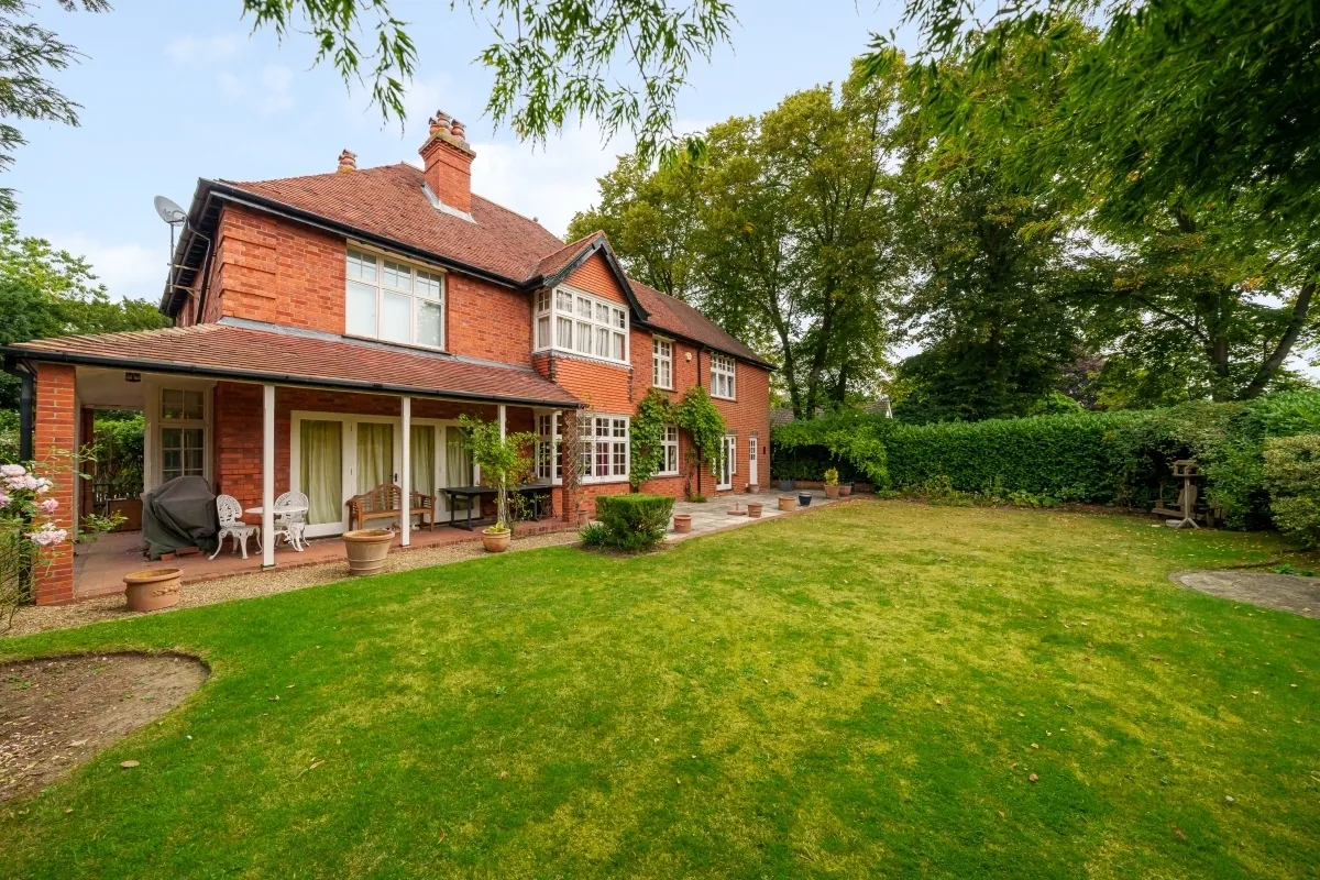 5 bed house to rent — Altwood Road Maidenhead SL6