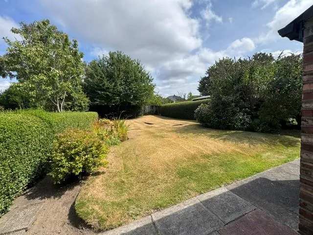 Victoria Road, Sale, photo 12