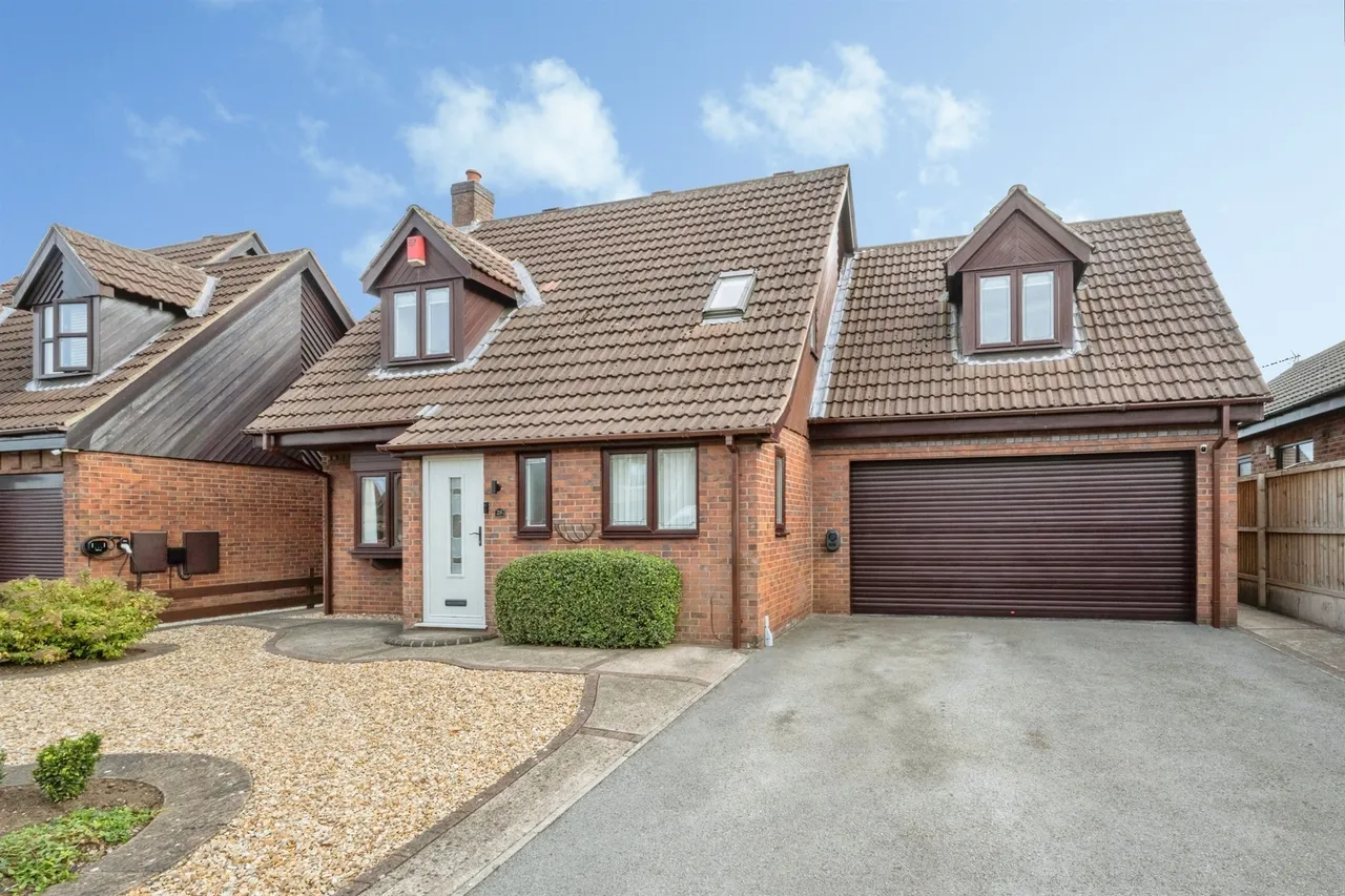 4 bed house for sale — Appleby Gardens, Broughton, Brigg