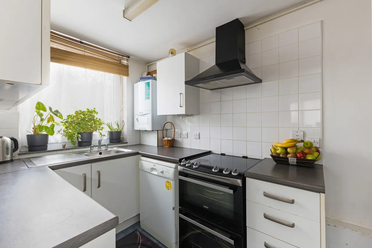 1 bed flat for sale — Brockhurst Close, Stanmore, HA7