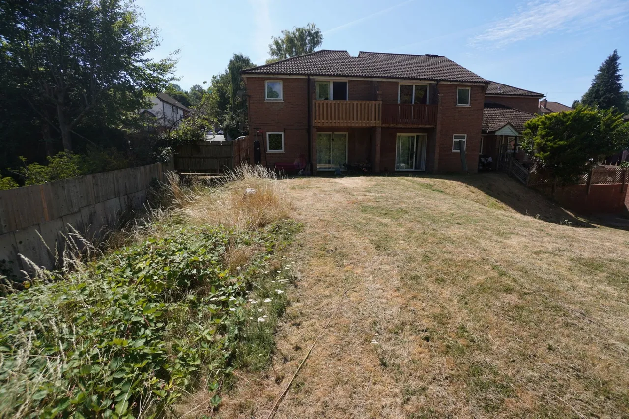 Eaton Avenue, High Wycombe, HP12, photo 9