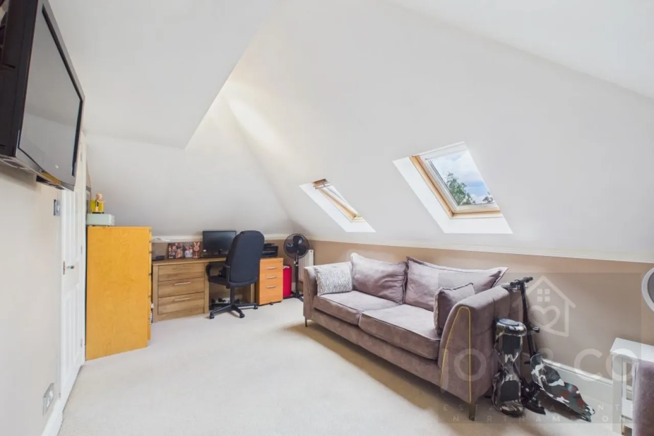 Moulton Way South, Moulton, NN3, photo 18