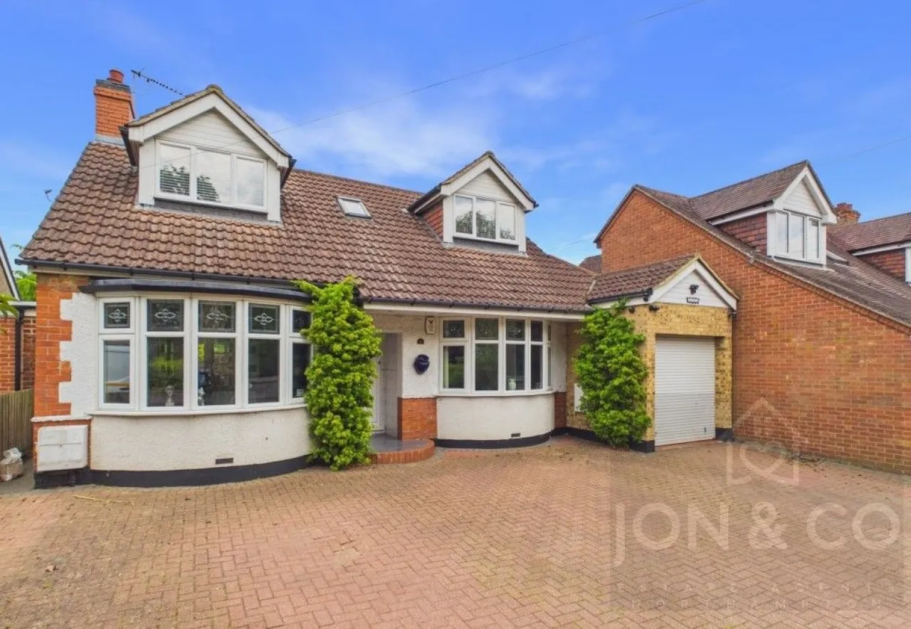 4 bed house for sale, Moulton Way South, Moulton, NN3