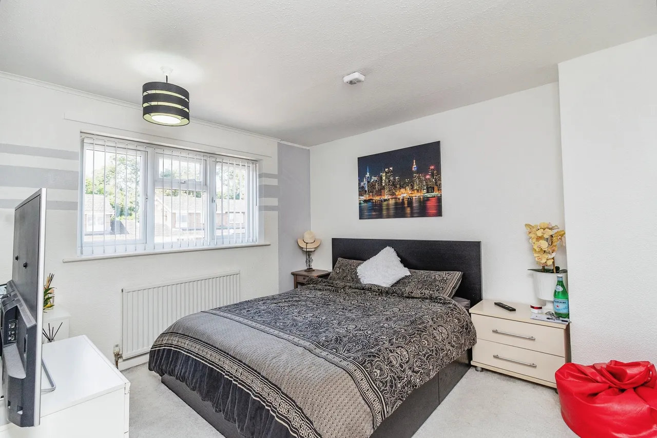 Baccara Grove, Bletchley, Milton Keynes, Buckinghamshire, MK2, photo 10