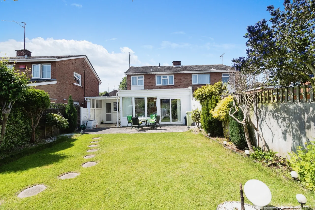 Baccara Grove, Bletchley, Milton Keynes, Buckinghamshire, MK2, photo 14