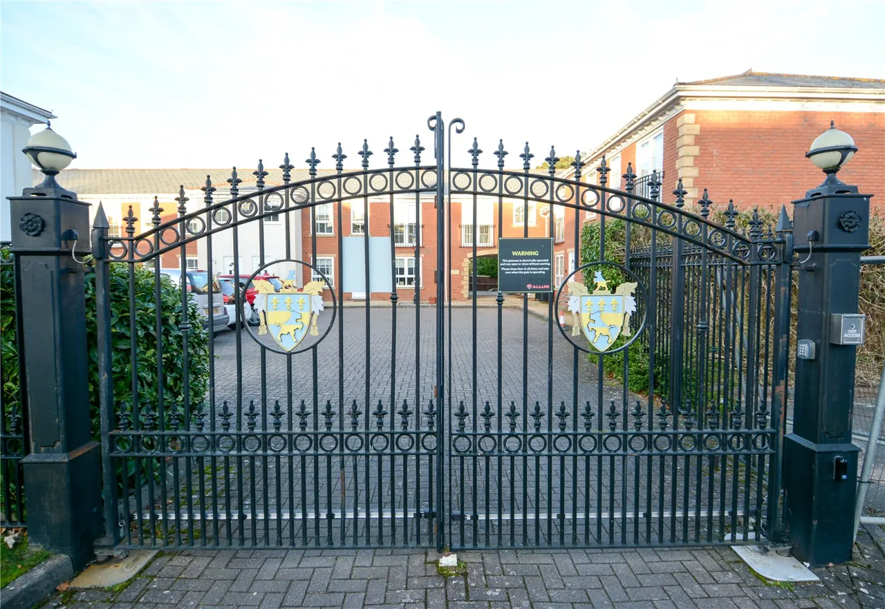 Maryland Drive, Northfield, Birmingham, B31 2AT, photo 13