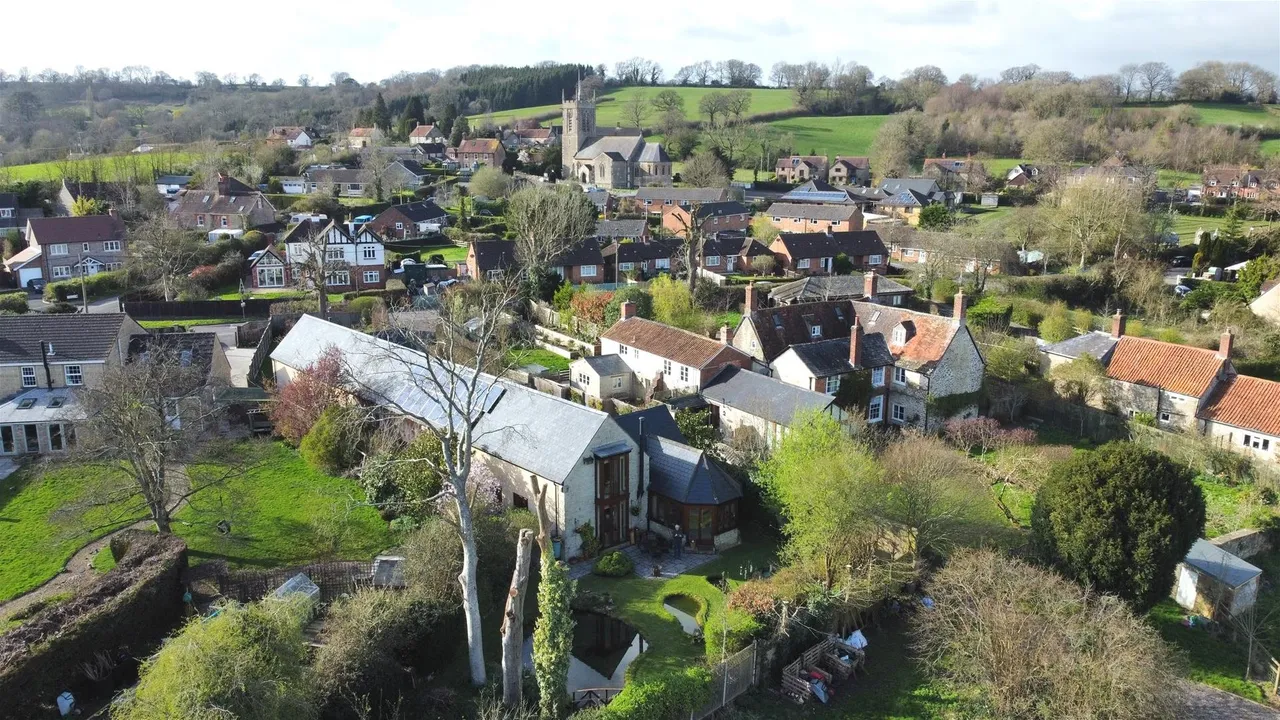 West Bourton Road, Bourton, Gillingham, Dorset SP8 5PQ, photo 4