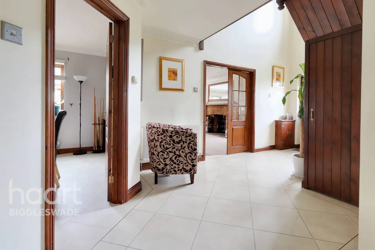 Sutton Road, Eyeworth, SG19, photo 4