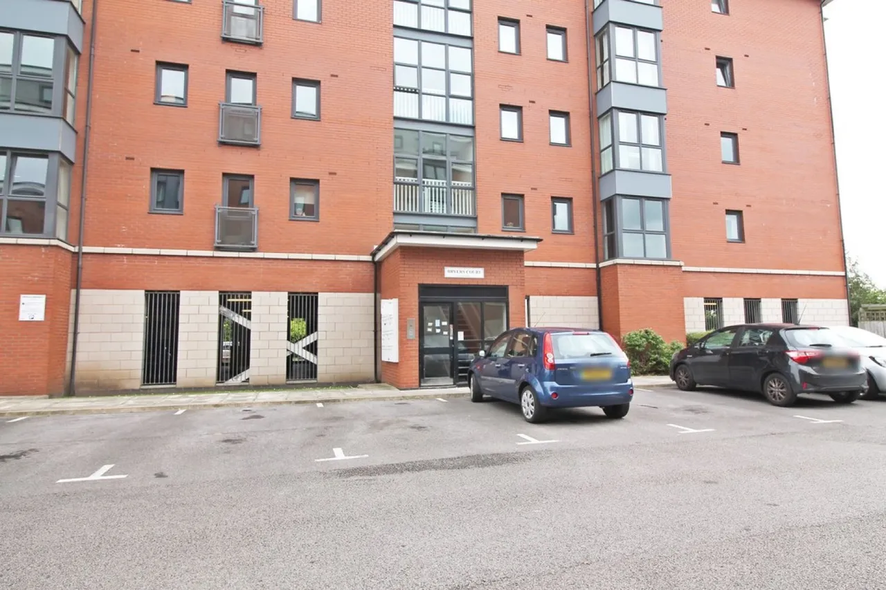 1 bed flat to rent — Bryers Court, Warrington