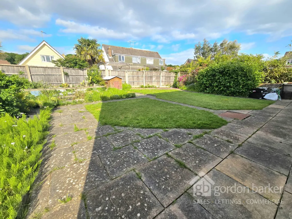 South Western Crescent, Poole, BH14 8RR, photo 19