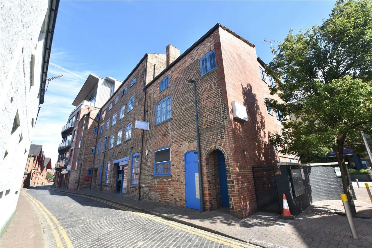 1 bed flat for sale, Dock Street, Leeds, LS10