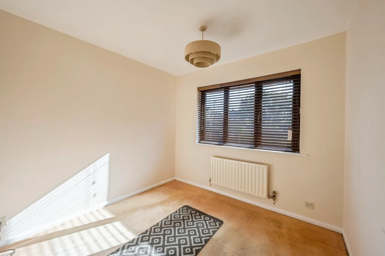 St. Marys Road, Dunsville, DN7, photo 10