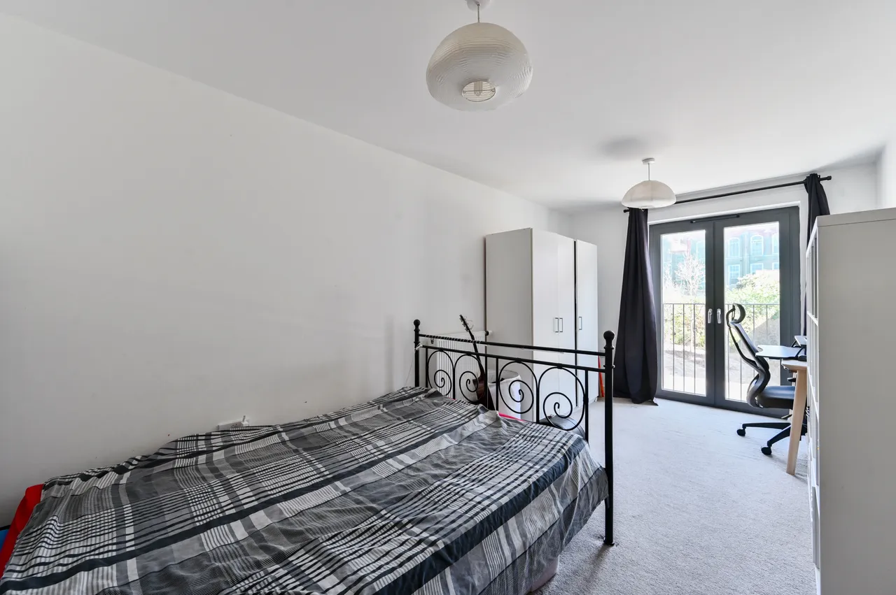 Flat 9, 71 Akerman Road, London, photo 5