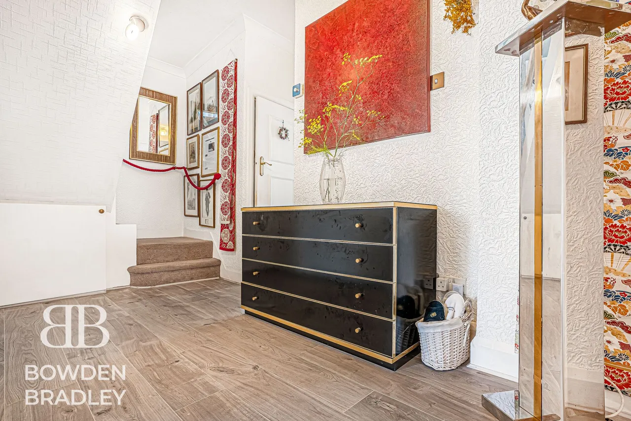 Heatherley Drive, Clayhall, IG5, photo 11