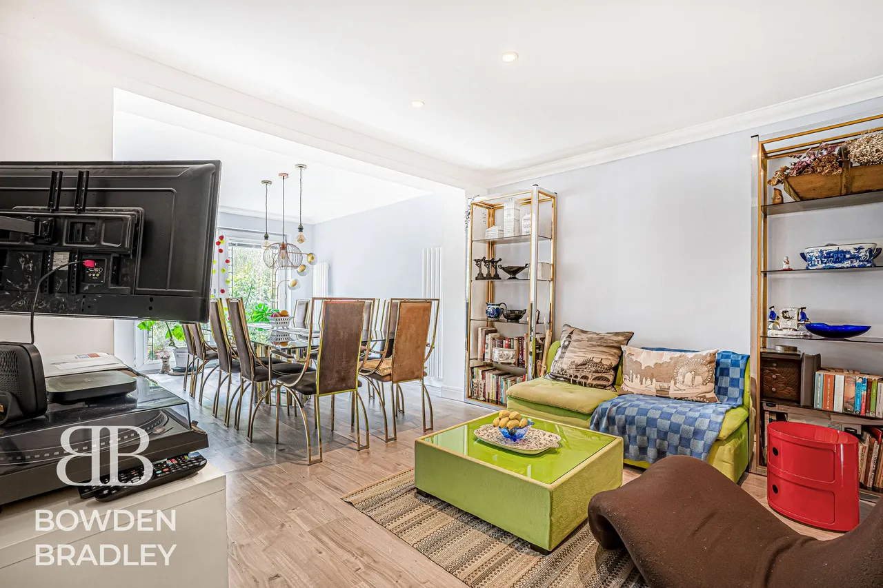 Heatherley Drive, Clayhall, IG5, photo 6