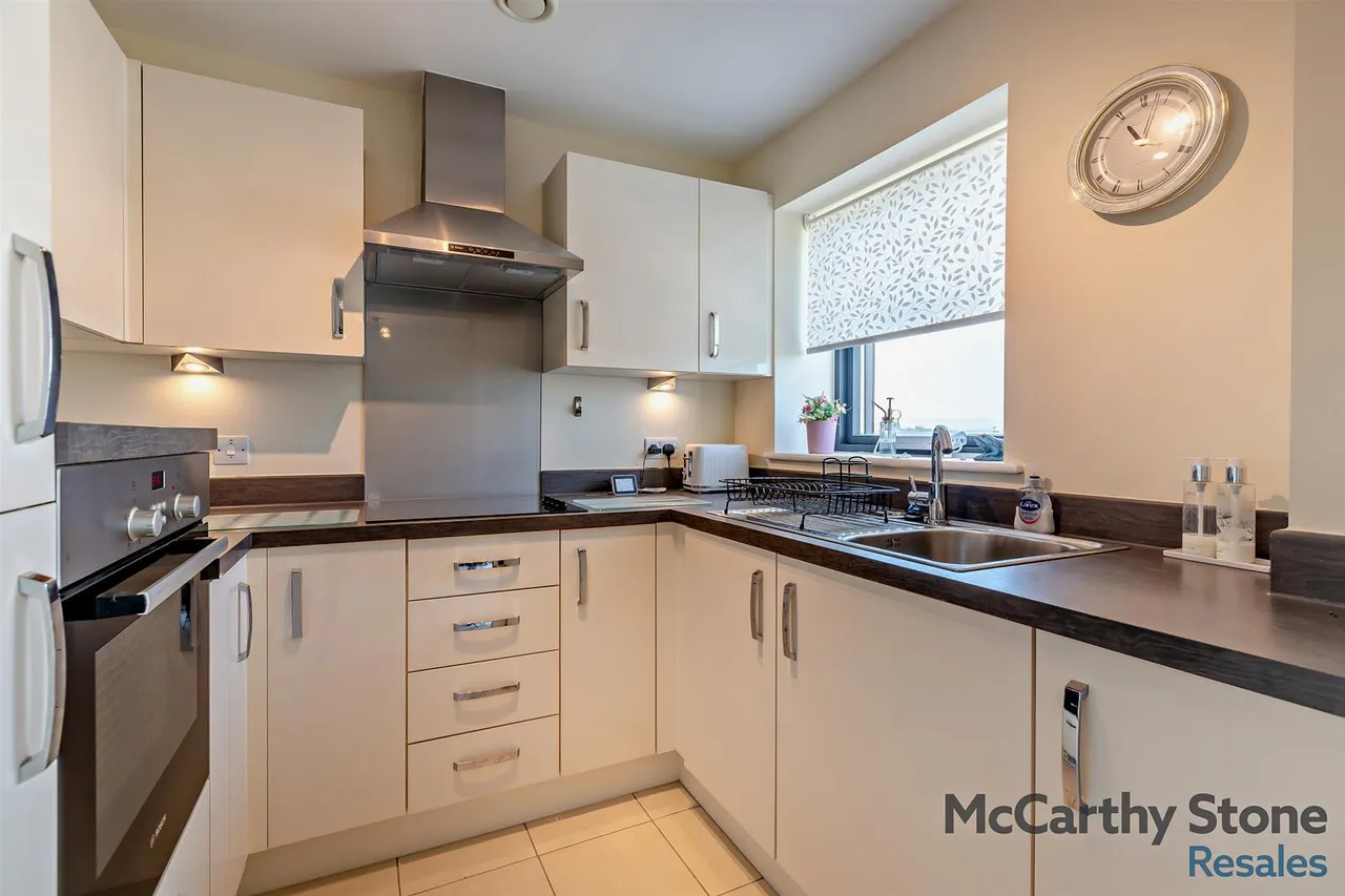 Keeper Close, Taunton, TA1, photo 5