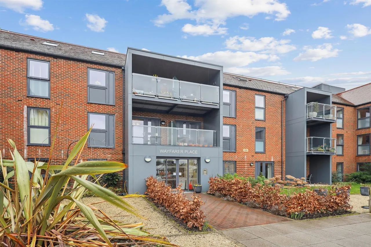 1 bed flat for sale, The Dean, Alresford, SO24