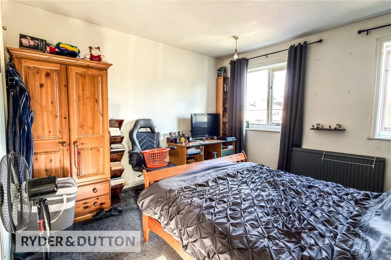 Broadway, New Moston, M40, photo 8