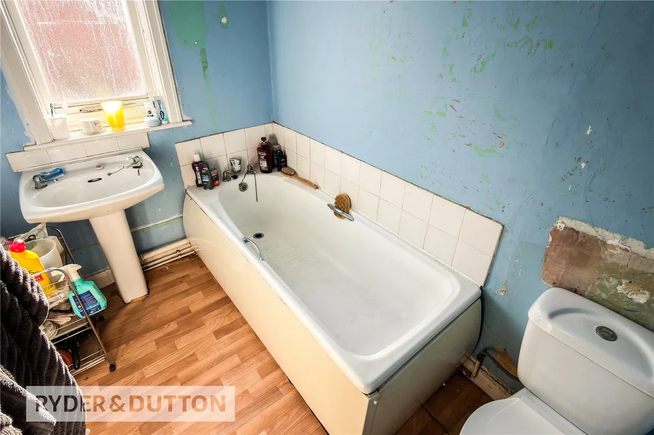 Broadway, New Moston, M40, photo 11
