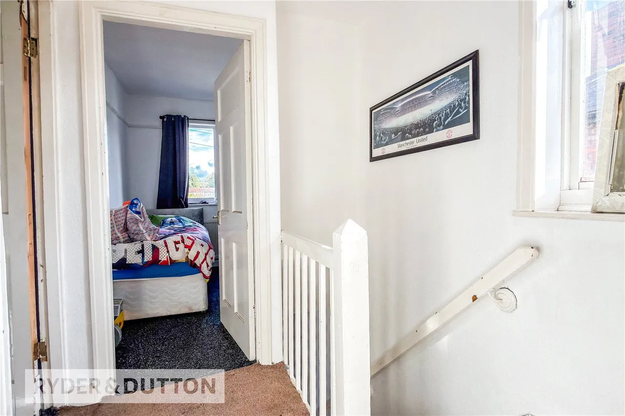 Broadway, New Moston, M40, photo 6