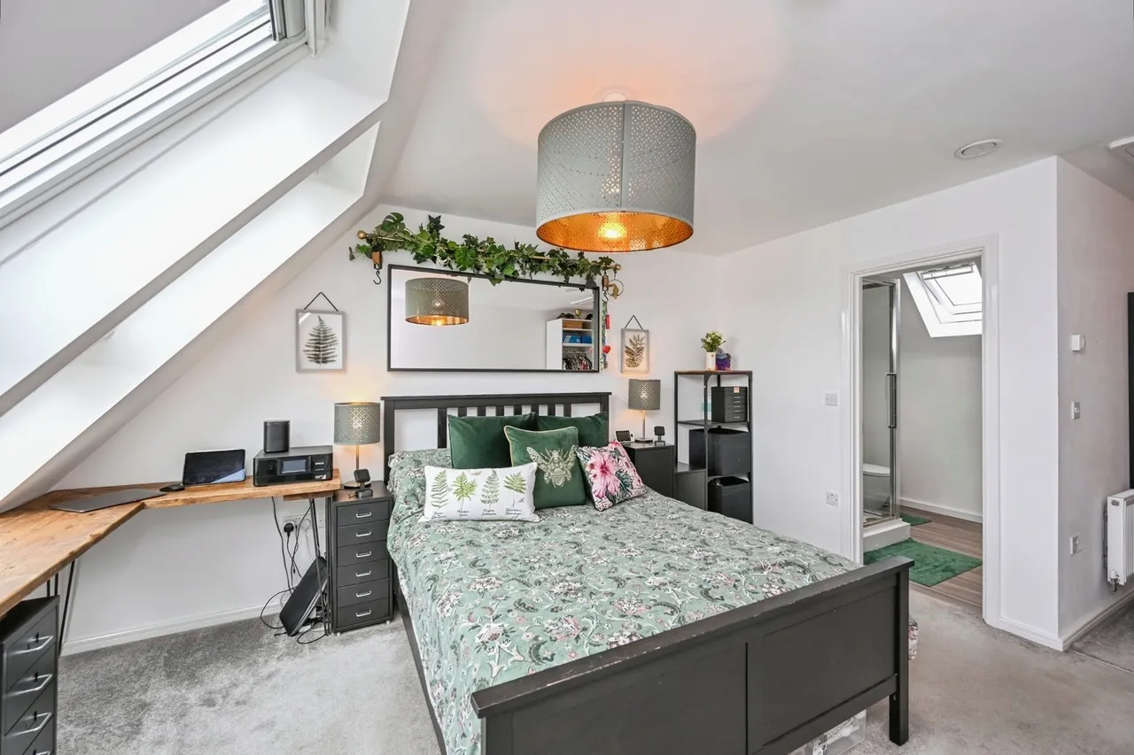 Mountfield Crescent, Liverpool, L25, photo 9
