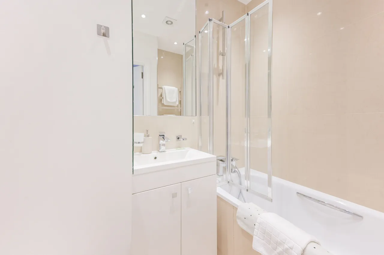 3 Nell Gwynn House, Sloane Avenue, London, photo 5