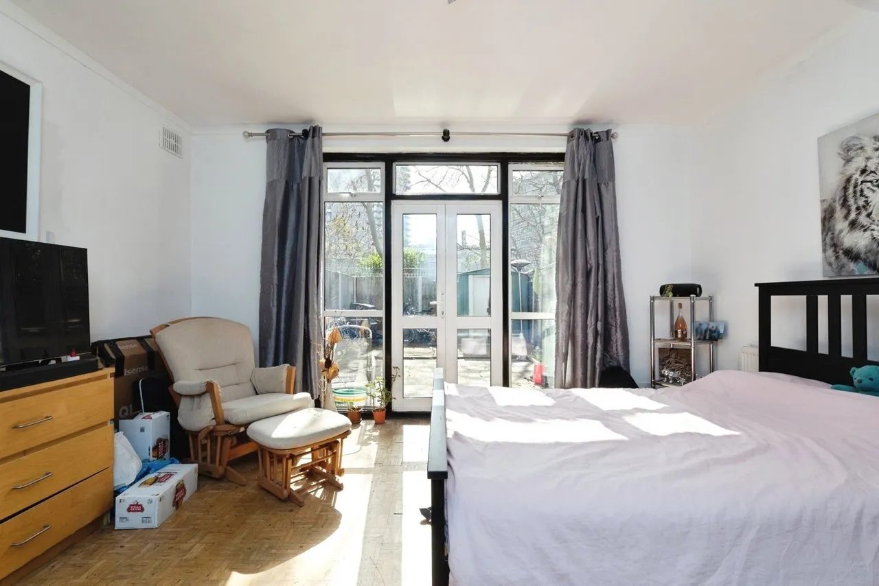 York Road, Ilford, IG1, photo 5