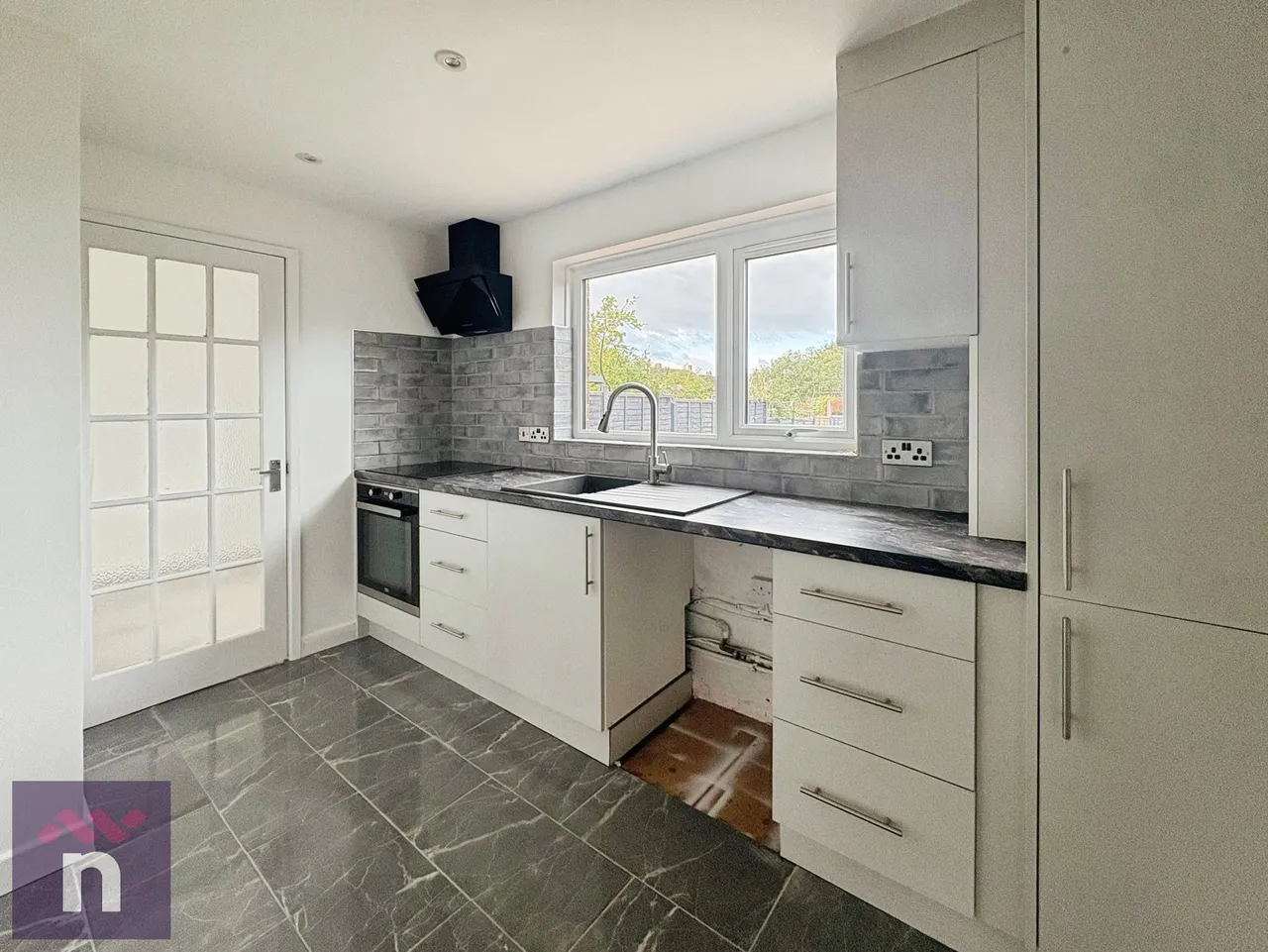 Longlands Road, Bishops Cleeve, GL52, photo 4