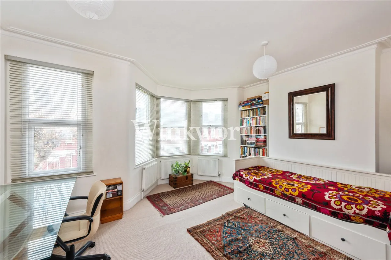 3 bed house for sale — Woodside Gardens, London, N17