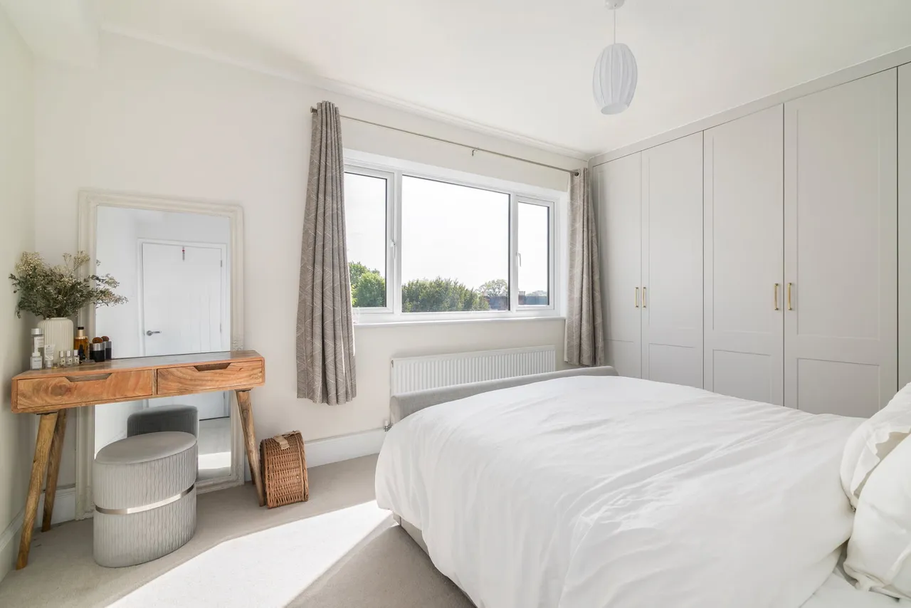Amherst Road, London, W13, photo 17