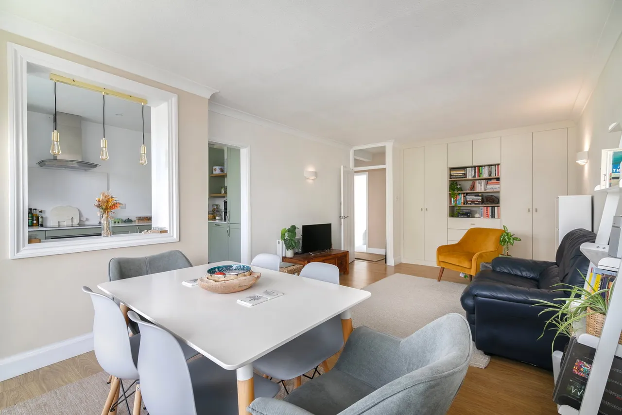 2 bed flat to rent, Amherst Road, London, W13