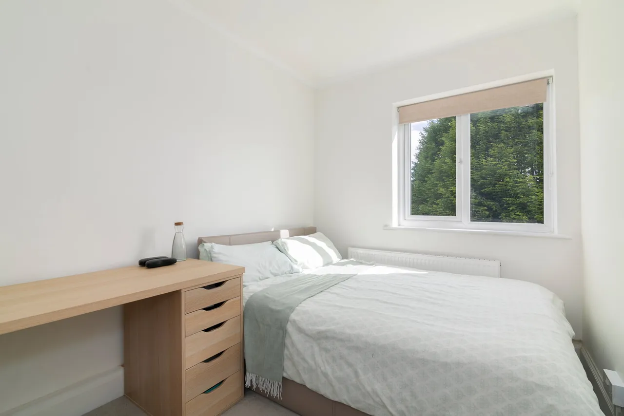 Amherst Road, London, W13, photo 18