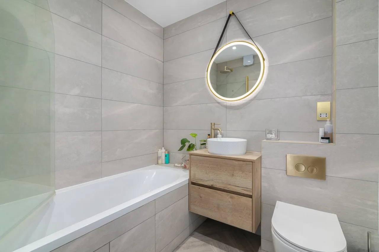 Amherst Road, London, W13, photo 15