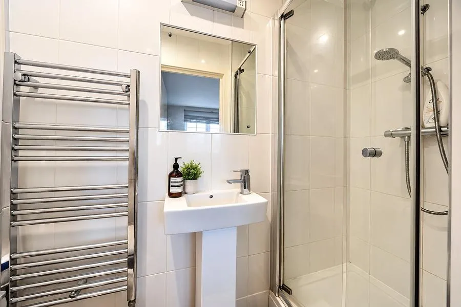 Ash Way, Woodford Green, IG8, photo 7