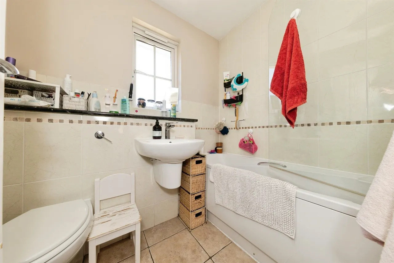 Weetmans Drive, Highwoods, Colchester, photo 10