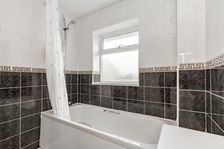 Thorney Leys, Witney, OX28, photo 9