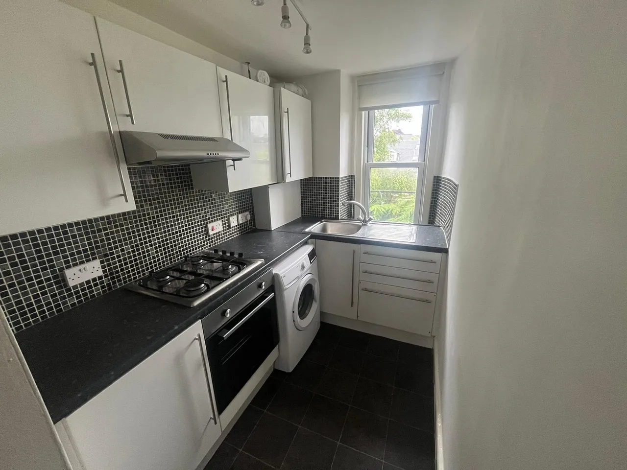 Gibson Terrace, Dundee, DD4, photo 4
