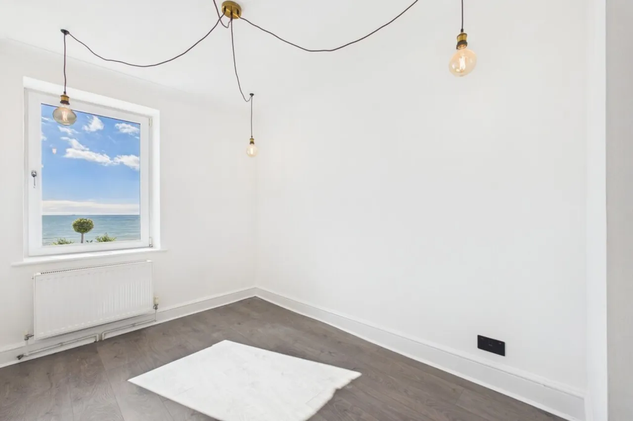 Wellington Terrace, Folkestone, photo 6
