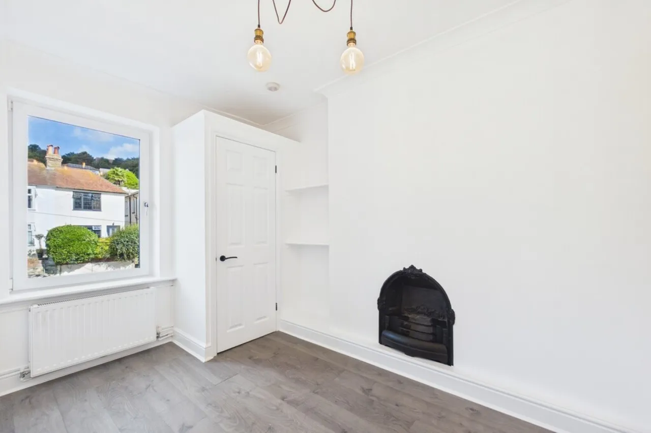 Wellington Terrace, Folkestone, photo 7