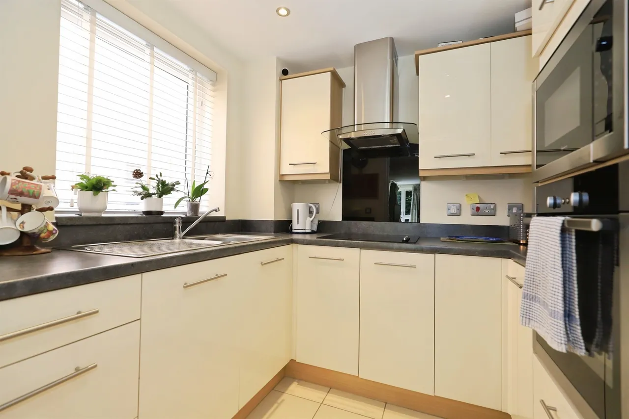 Park Road, Hagley, DY9, photo 7
