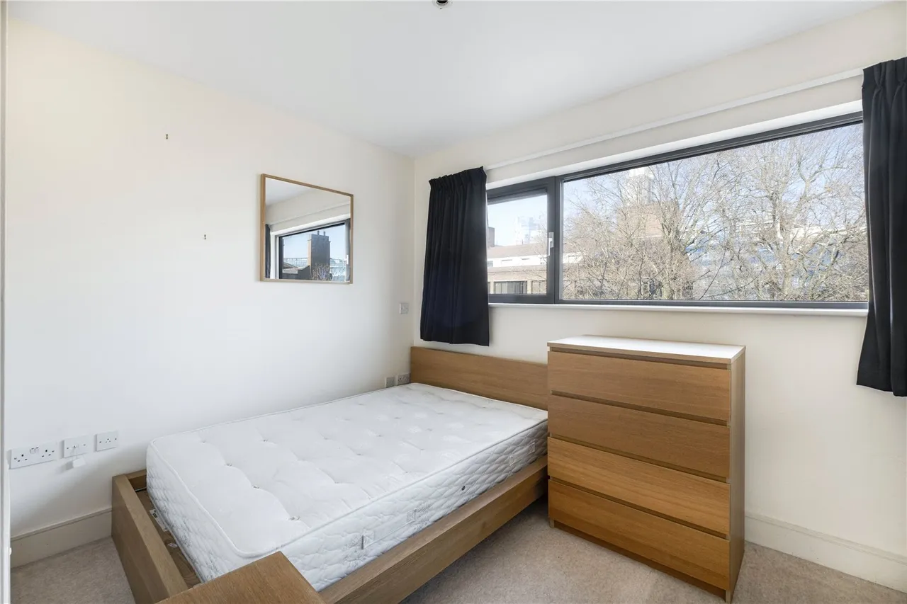 Tower Bridge Road, London, SE1, photo 8