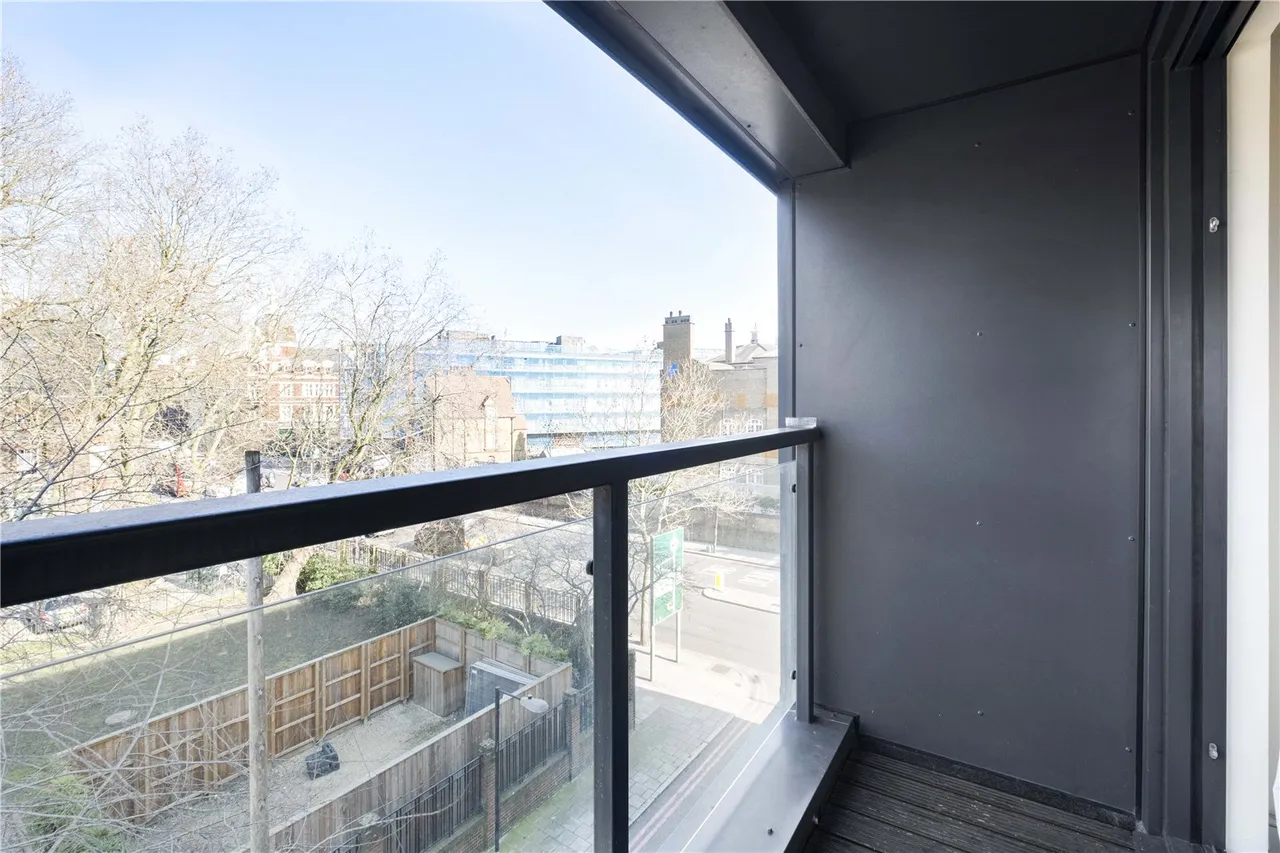Tower Bridge Road, London, SE1, photo 12