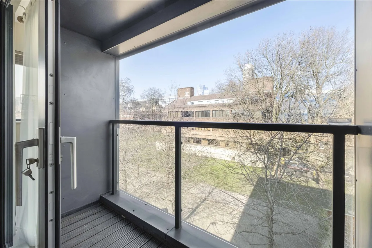 Tower Bridge Road, London, SE1, photo 11