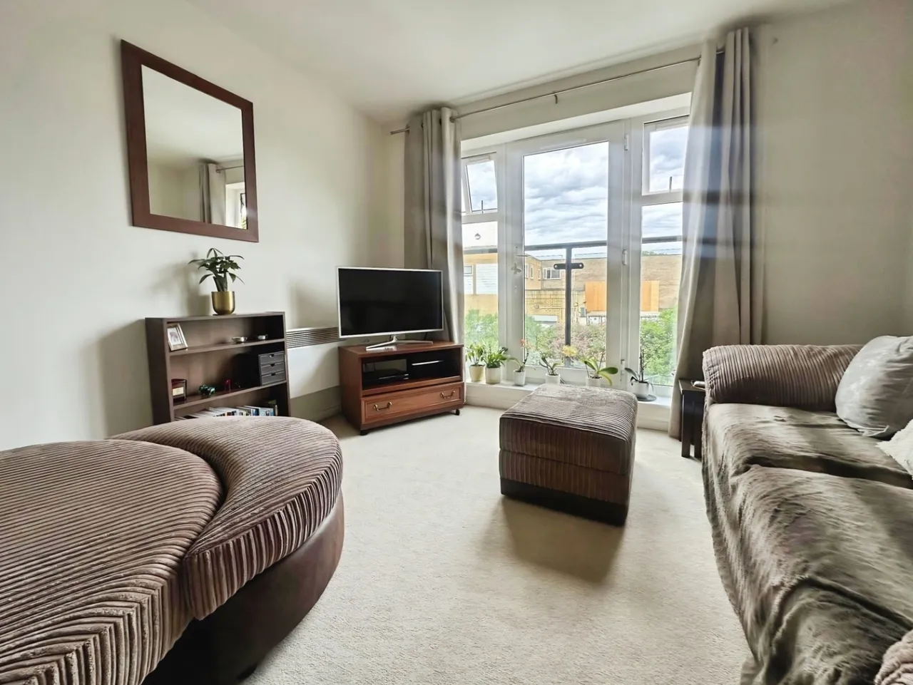 Bower Way, Slough, photo 11